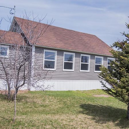 Family Ties Vacation Home - Hopkins House Twillingate Exterior photo